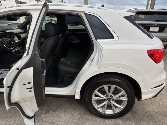 Used 2021 Audi Q3 2.0T Premium Plus w/ Premium Plus Package image 24