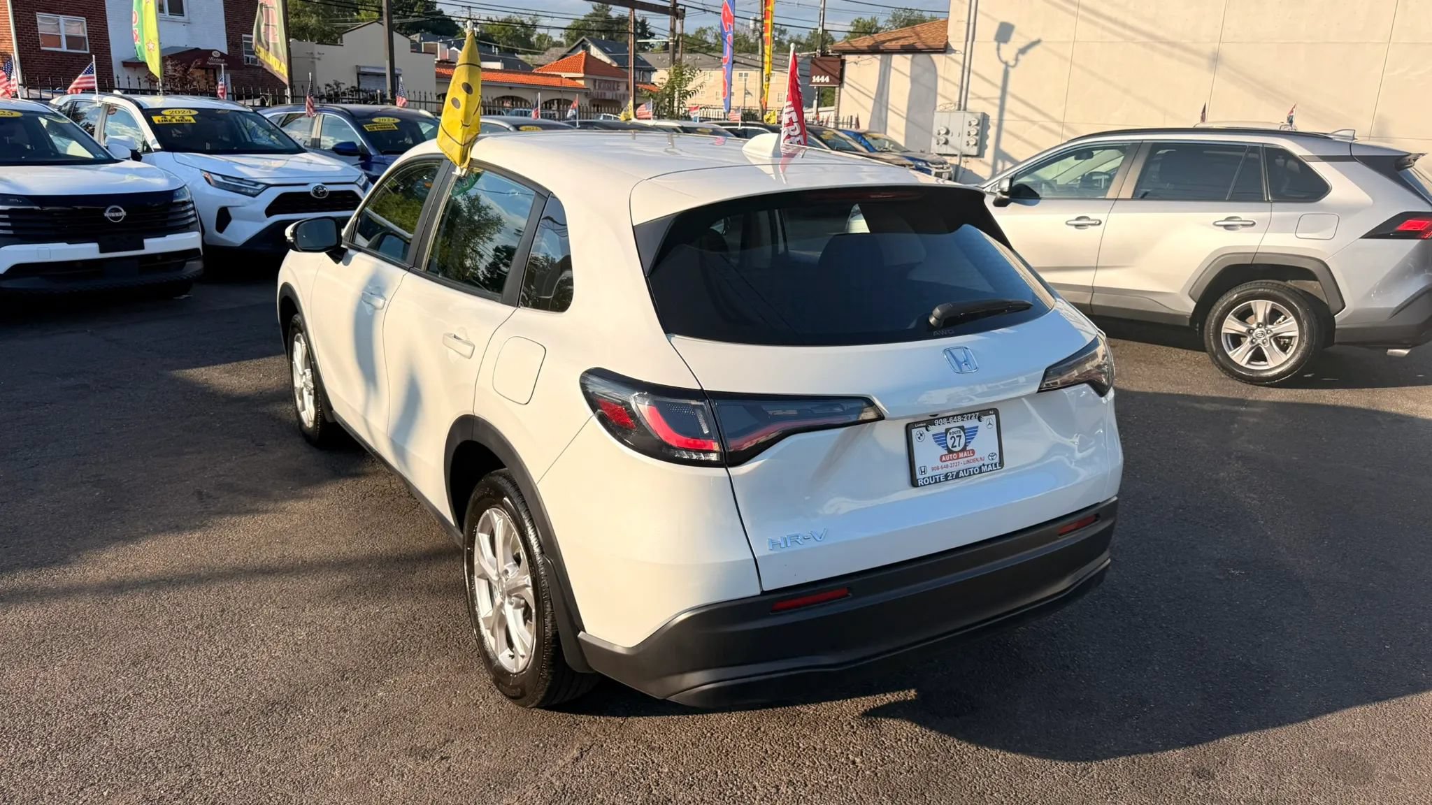 Used 2025 Honda HR-V LX image 5