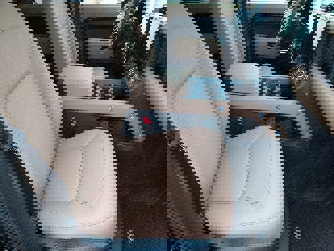 New 2026 Land Rover Defender 110 X-Dynamic SE image 23