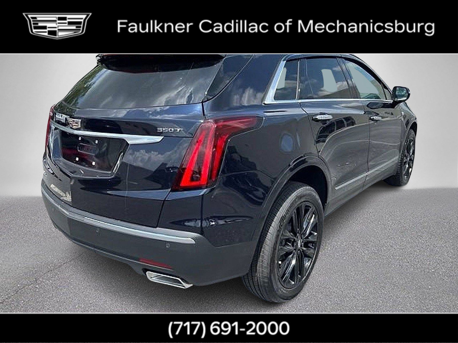 Used 2022 Cadillac XT5 Luxury w/ LPO, Floor Liner Package AWD/4WD image 6