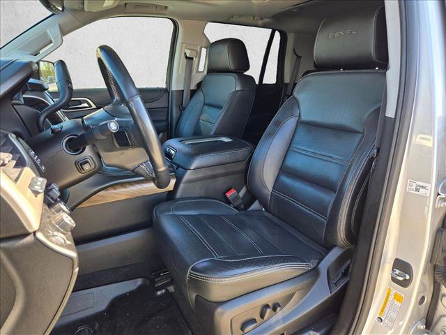 Used 2019 GMC Yukon Denali w/ Denali Ultimate Package image 16