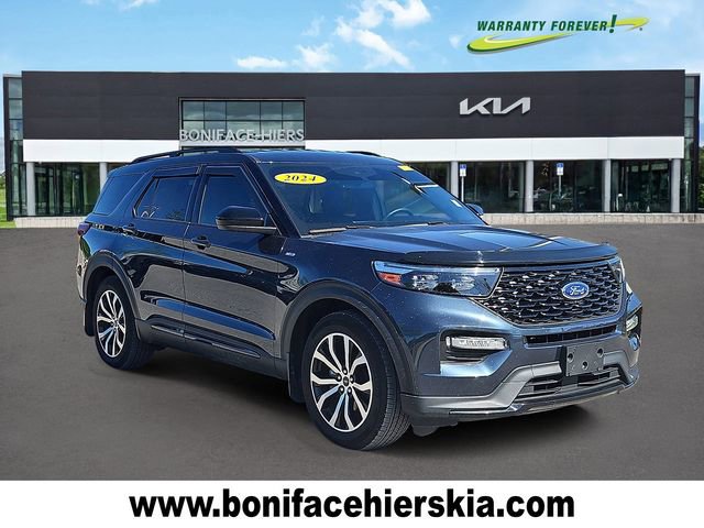 Used 2024 Ford Explorer ST-Line w/ Class IV Trailer Tow Package RWD image 1