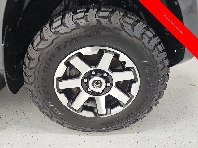 Certified 2023 Toyota 4Runner TRD Off-Road Premium image 9