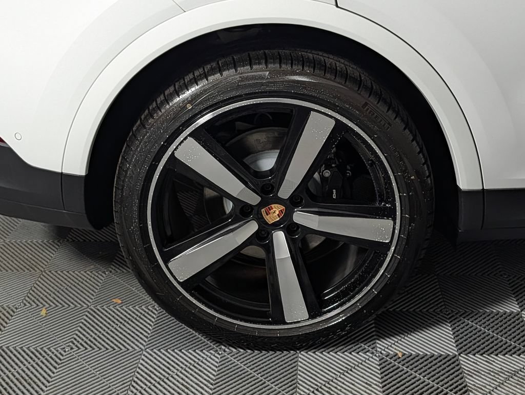 New 2026 Porsche Cayenne AWD/4WD image 13