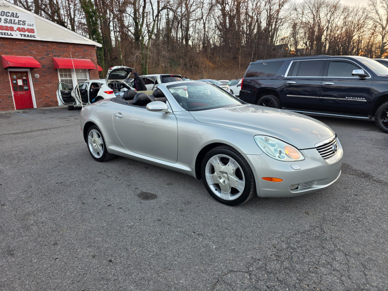 Used 2005 Lexus SC 430 Convertible w/ Preferred Accessory Pkg image 3