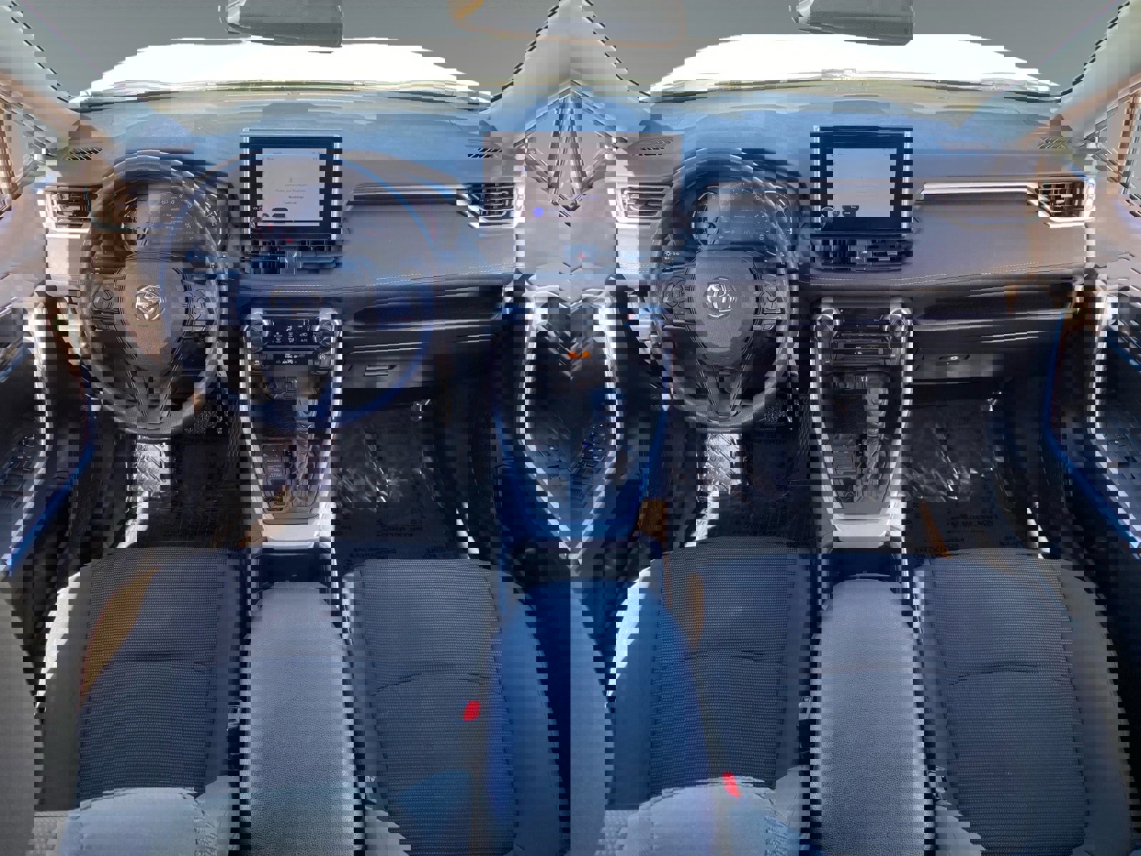 Used 2024 Toyota RAV4 LE image 10