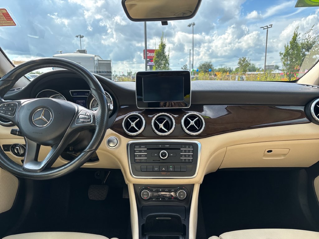 Used 2016 Mercedes-Benz GLA 250 image 15