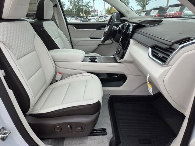 New 2026 GMC Acadia Denali w/ Super Cruise Package image 17