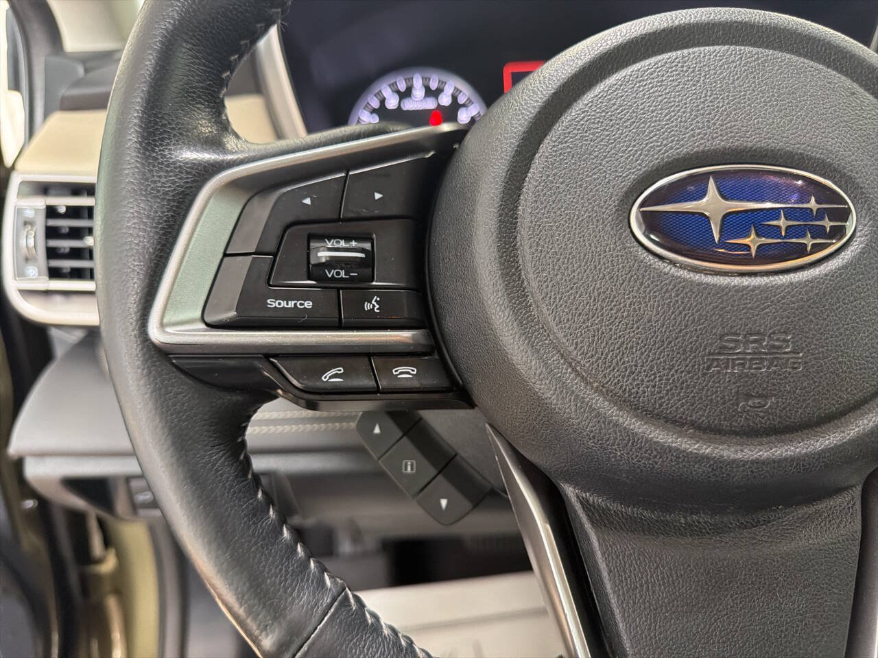 Used 2022 Subaru Outback Limited AWD/4WD image 16