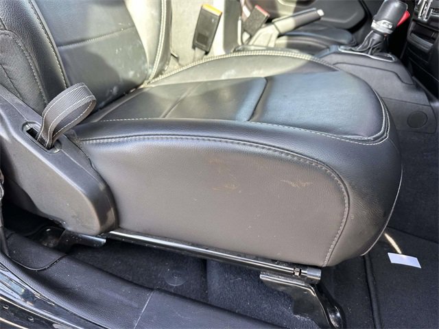 Used 2023 Jeep Wrangler Unlimited Sahara image 11