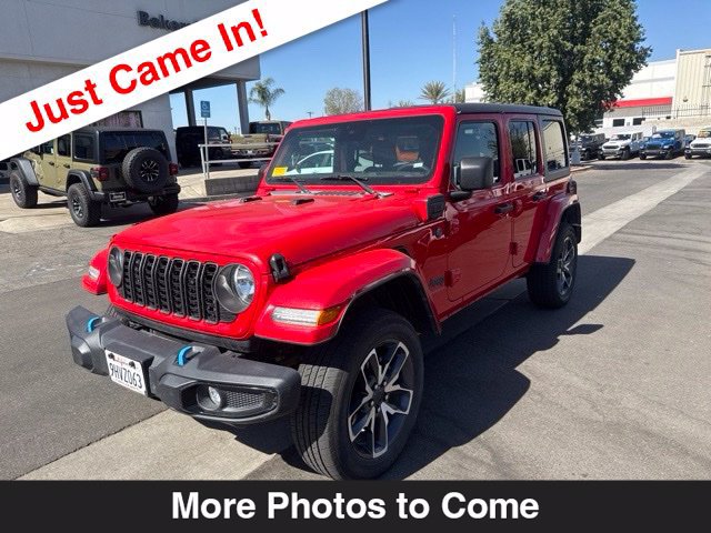 Used 2024 Jeep Wrangler Unlimited AWD/4WD image 1