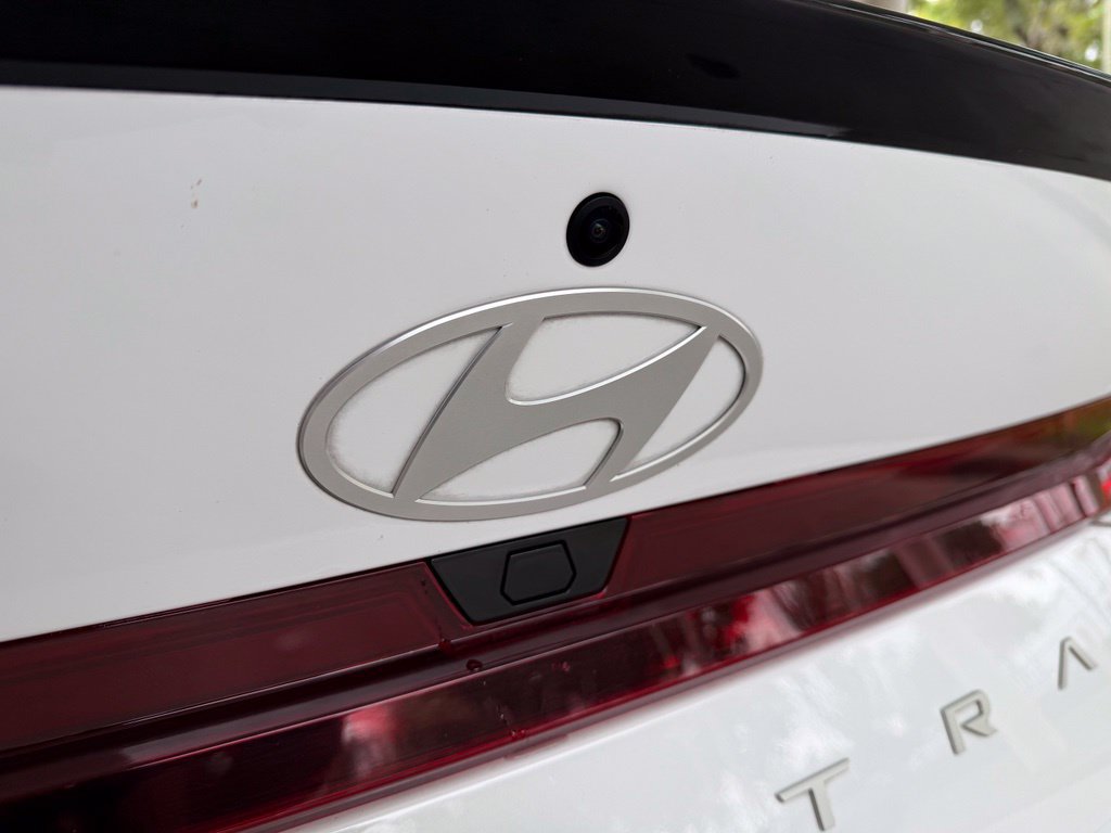 Used 2025 Hyundai Elantra Sport FWD image 17