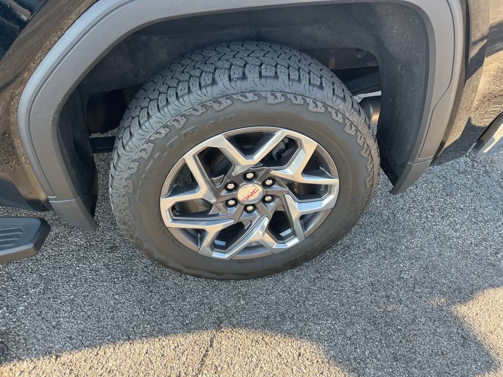 Used 2022 GMC Sierra 1500 SLT w/ SLT Premium Plus Package image 33