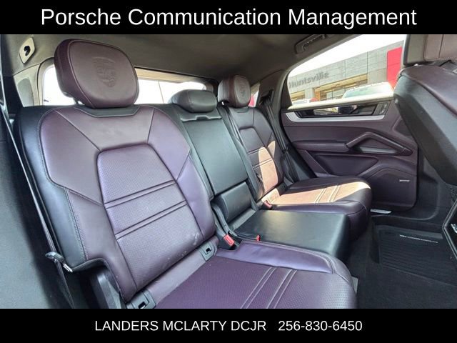 Used 2024 Porsche Cayenne S AWD/4WD image 16