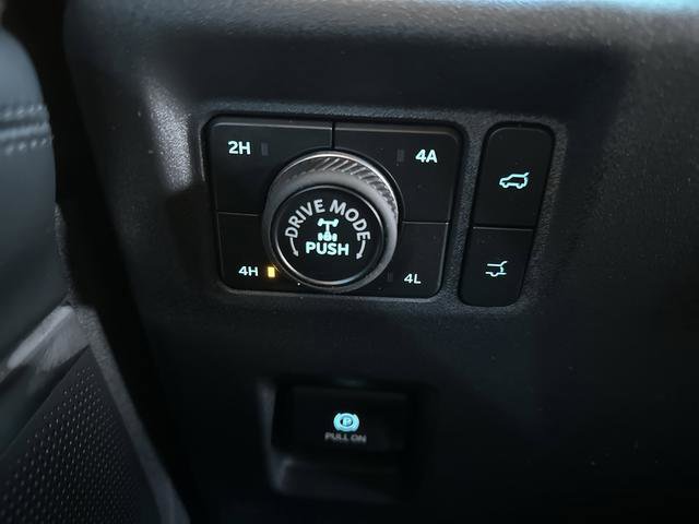 New 2026 Ford Expedition Tremor image 25