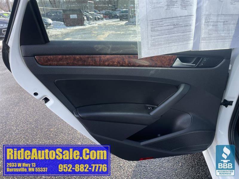 Used 2013 Volkswagen Passat 2.5 SEL image 11