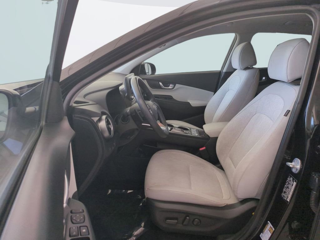 Certified 2023 Hyundai Kona SE w/ Cargo Package FWD image 20