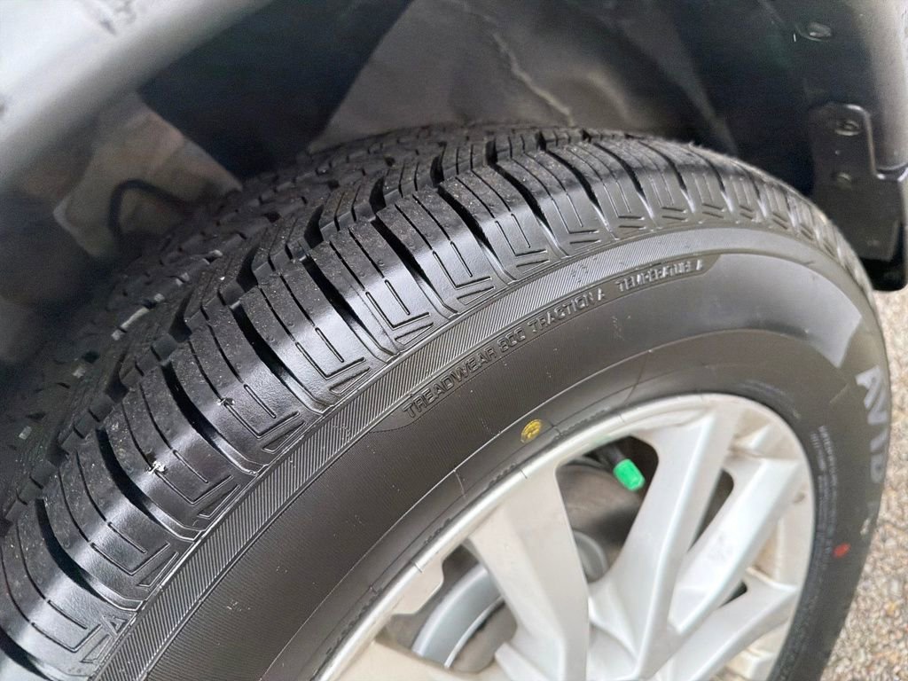 Used 2019 Nissan Rogue SV image 26