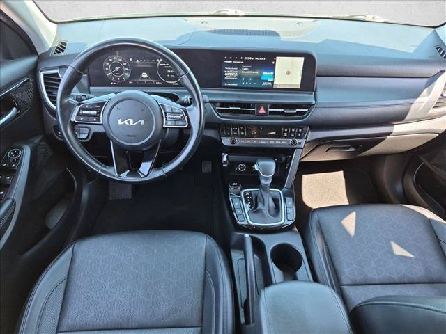 Used 2024 Kia Seltos EX FWD image 24