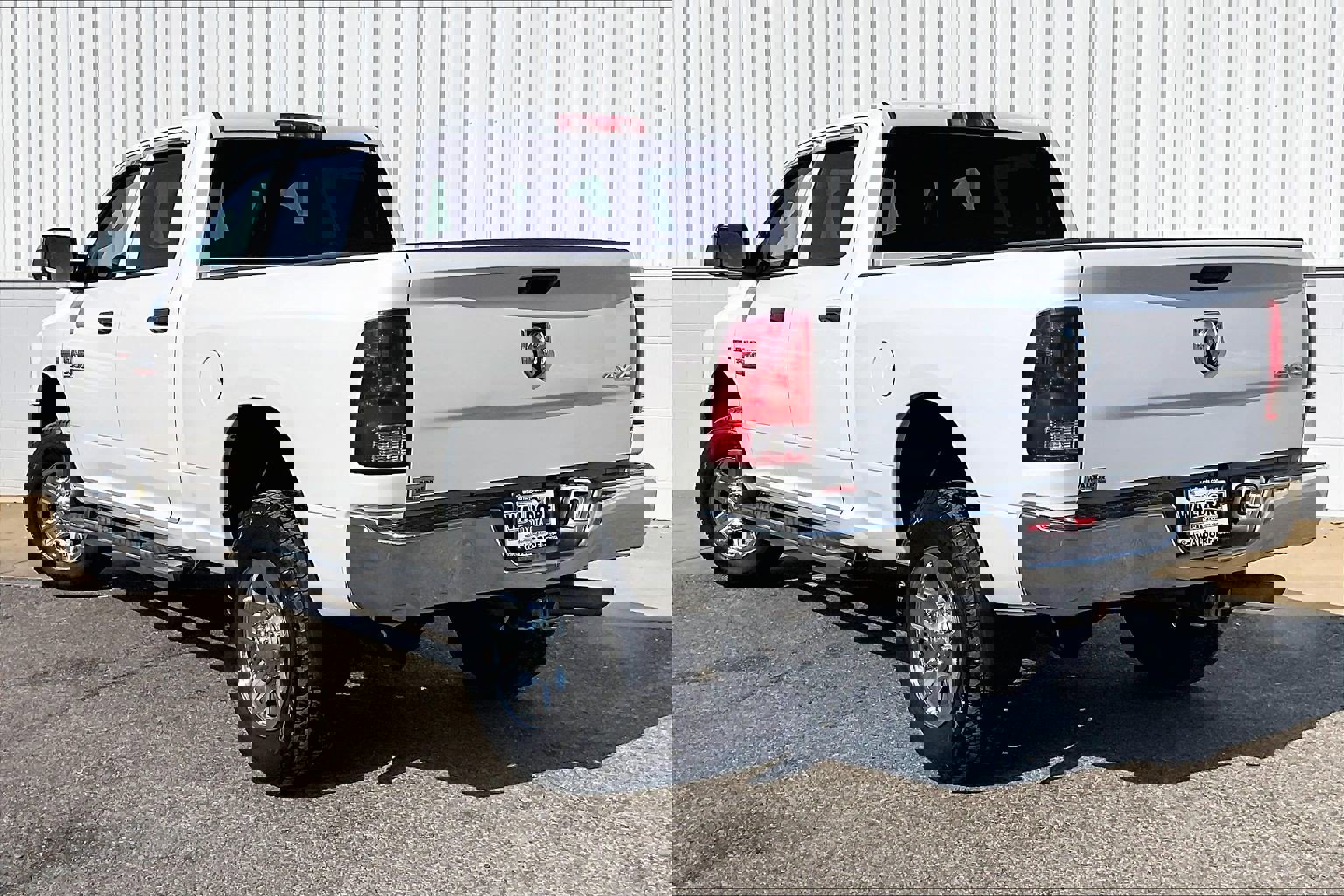 Used 2018 RAM 3500 Tradesman w/ Chrome Appearance Group image 15