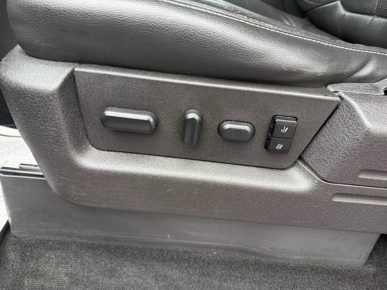 Used 2013 Ford F150 FX4 w/ Luxury Equipment Group image 20