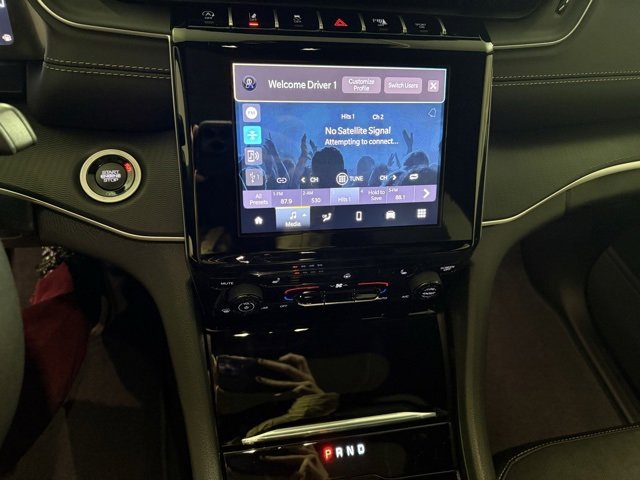 New 2025 Jeep Grand Cherokee L Altitude image 38