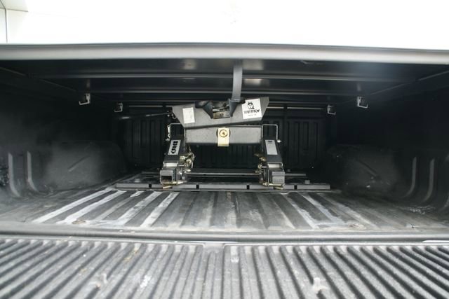 Used 2011 Ford F250 XL w/ PWR Equipment Group image 12