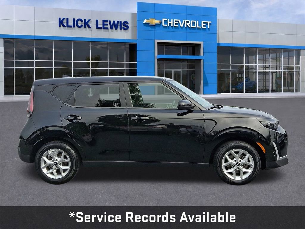 Used 2023 Kia Soul LX w/ Option Group 015 image 9