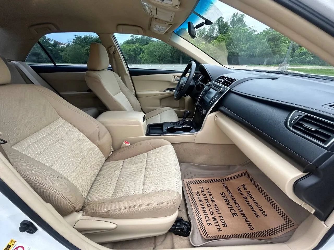 Used 2016 Toyota Camry LE FWD image 15