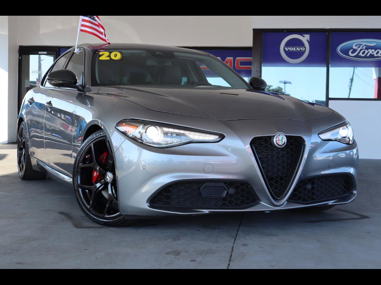 Used 2020 Alfa Romeo Giulia w/ Nero Edizione