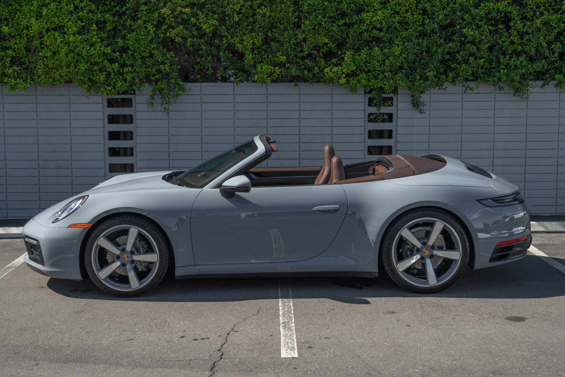 Used 2024 Porsche 911 Carrera image 19