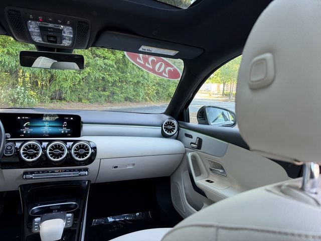 Used 2022 Mercedes-Benz A 220 4MATIC image 42
