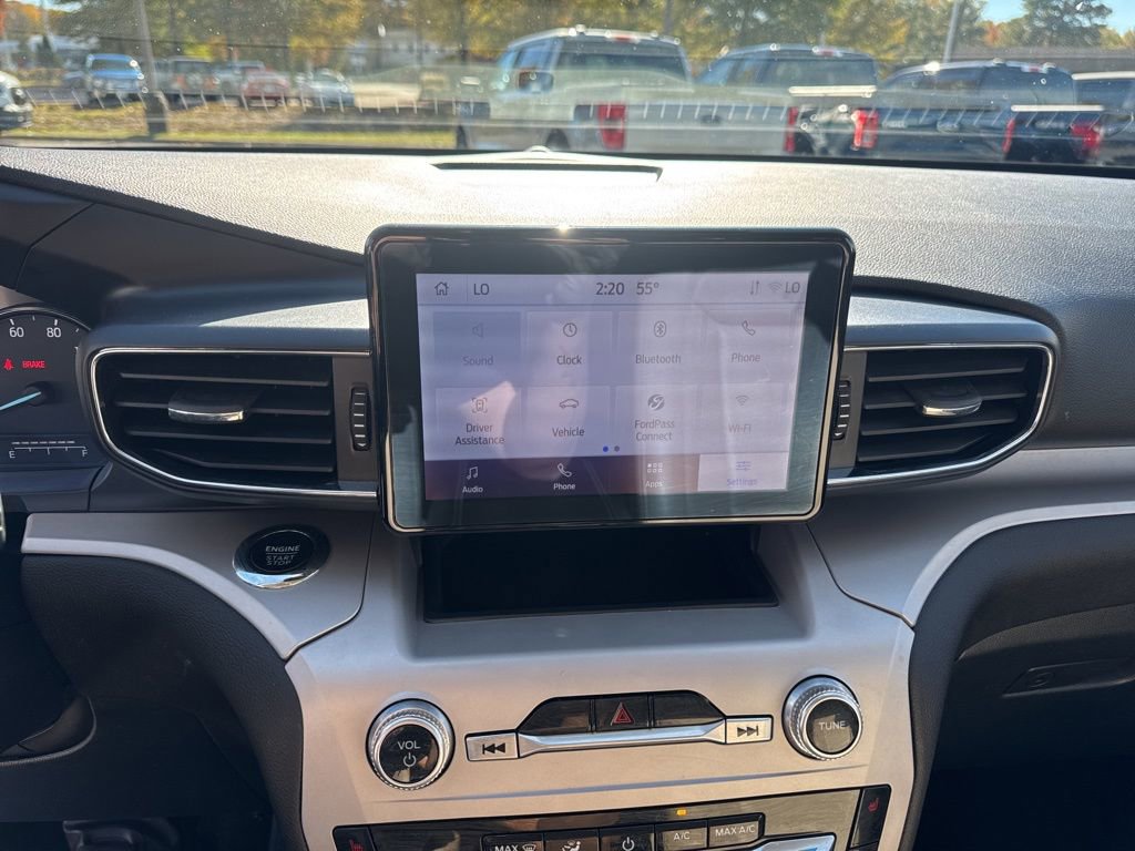 Certified 2024 Ford Explorer XLT w/ Equipment Group 202A image 21