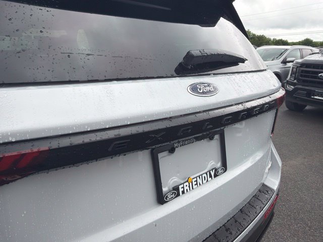 Used 2026 Ford Explorer ST-Line w/ ST-Line Street Pack AWD/4WD image 17