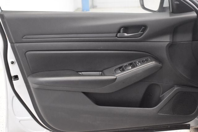Used 2023 Nissan Altima 2.5 S FWD image 20