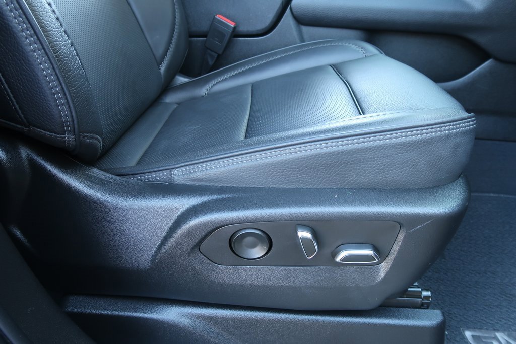 Certified 2022 GMC Yukon Denali image 38