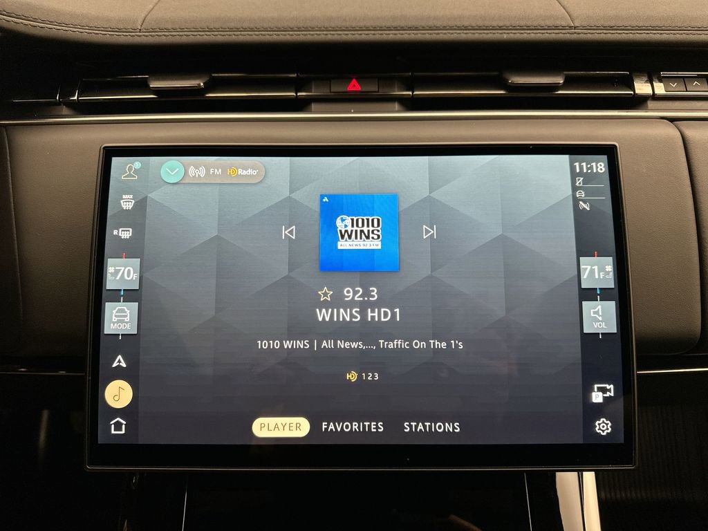 Used 2025 Land Rover Range Rover Sport SE image 27