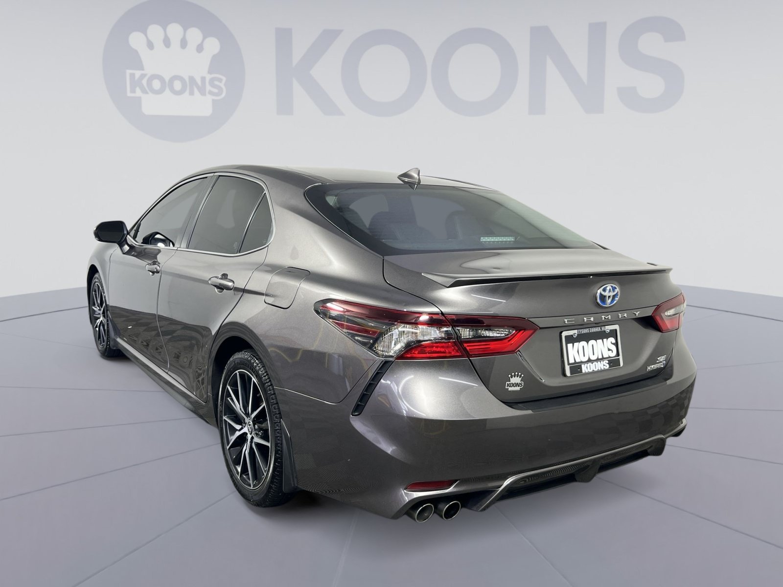 Used 2024 Toyota Camry SE FWD image 8