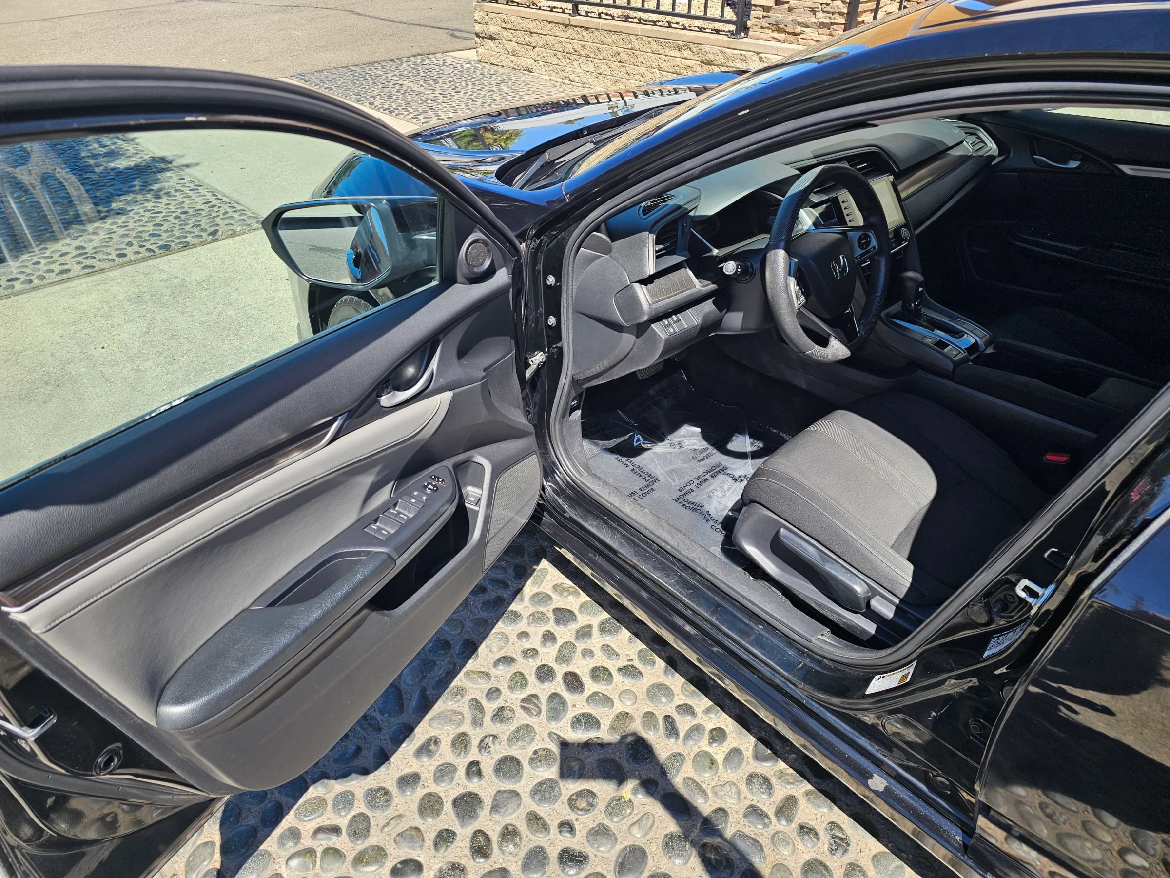 Used 2019 Honda Civic EX image 9