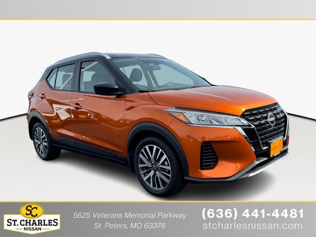 Used 2024 Nissan Kicks SV image 1