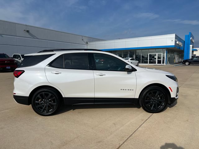 Certified 2022 Chevrolet Equinox RS w/ RS Leather Package AWD/4WD image 6