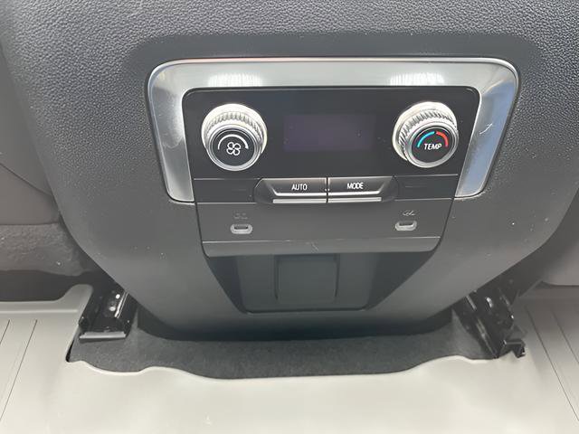 Certified 2023 GMC Yukon SLT AWD/4WD image 34