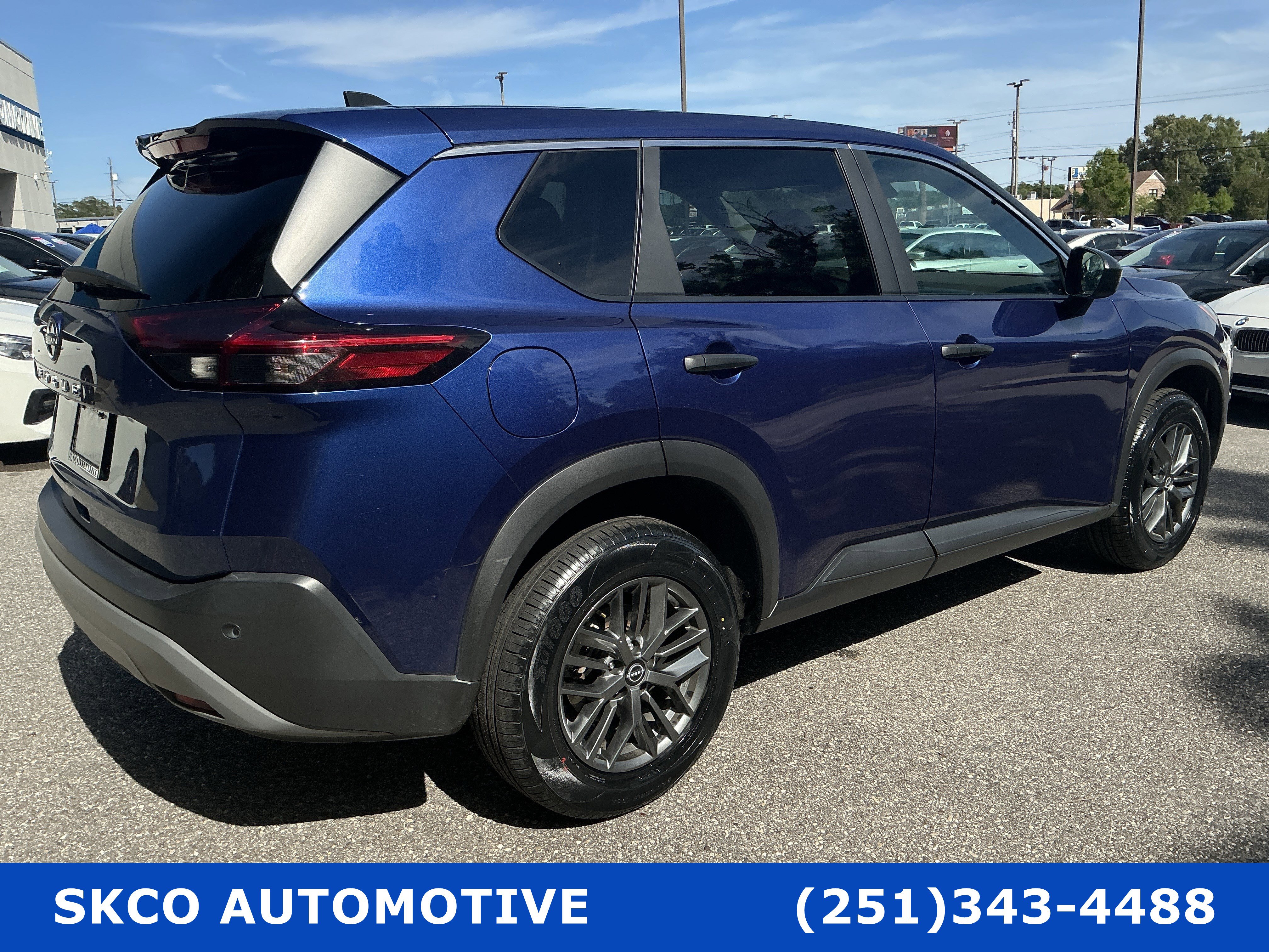 Used 2023 Nissan Rogue S FWD image 5