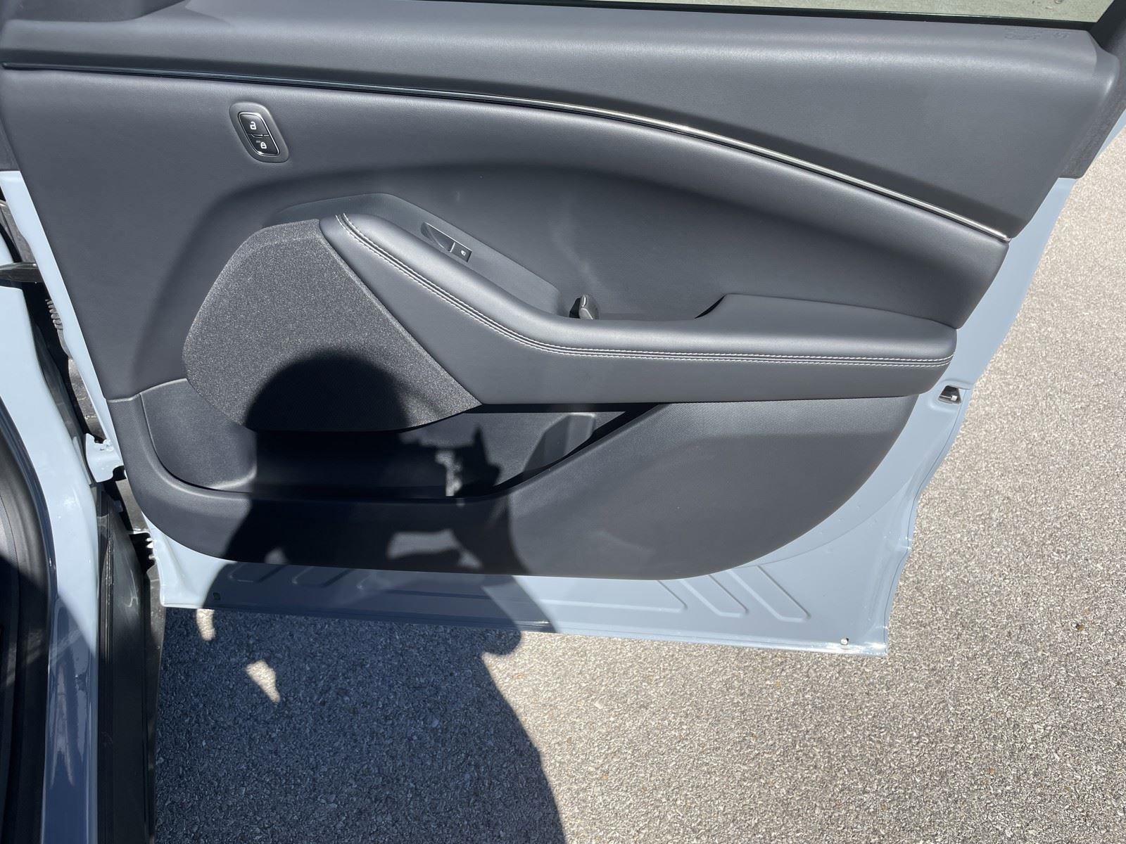 New 2025 Ford Mustang Mach-E Select image 11