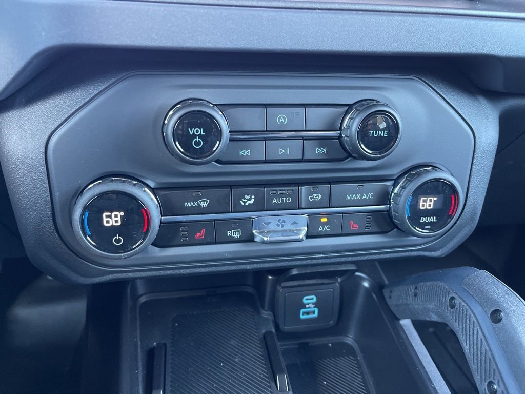 New 2025 Ford Bronco Big Bend w/ Black Diamond Package image 13