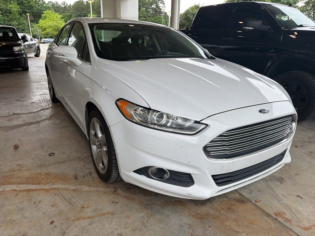 Used 2014 Ford Fusion SE w/ Equipment Group 201A FWD image 4