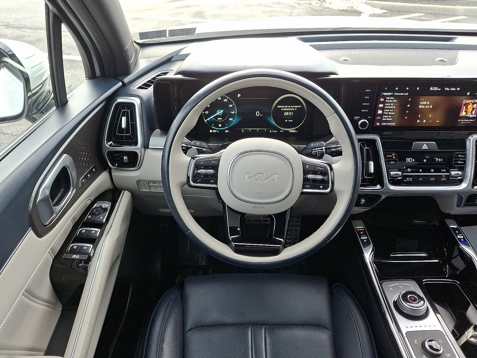 Used 2023 Kia Sorento SX Prestige image 12