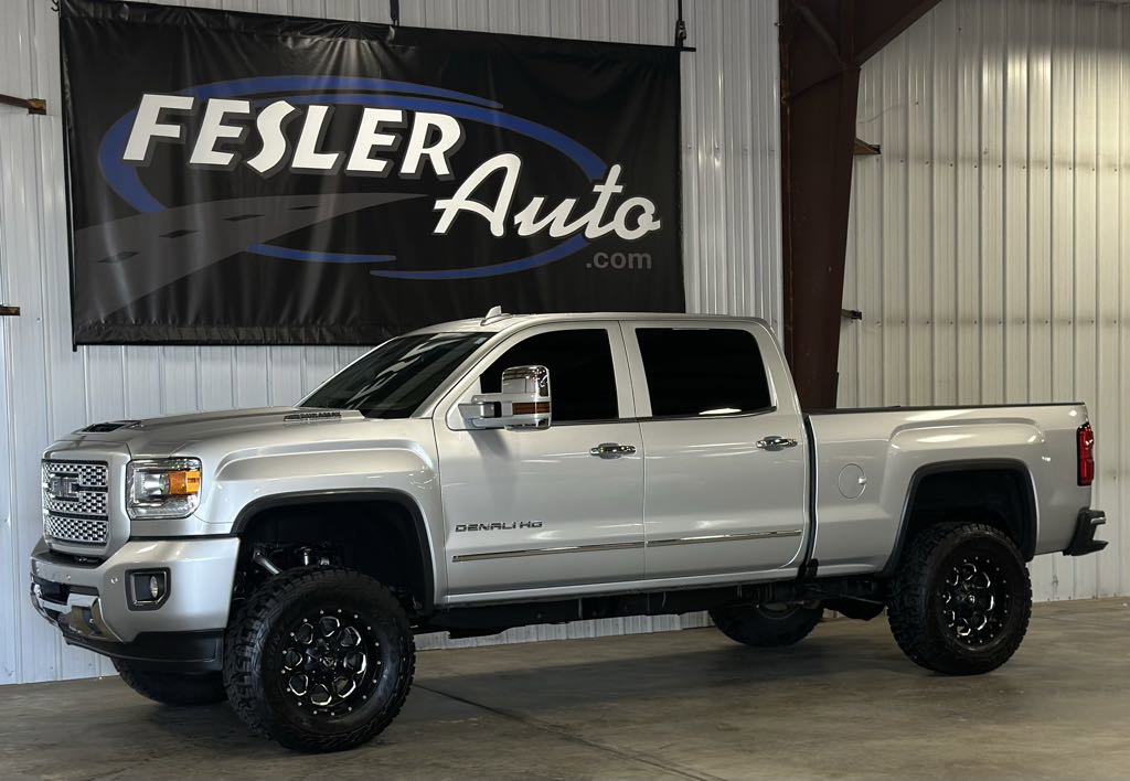 Used 2018 GMC Sierra 2500 Denali w/ Duramax Plus Package image 18