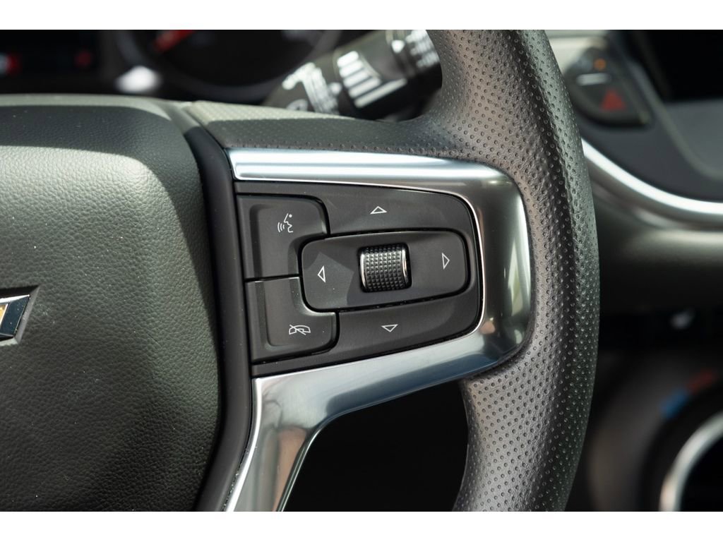 Used 2024 Chevrolet Blazer LT w/ Convenience Package FWD image 19