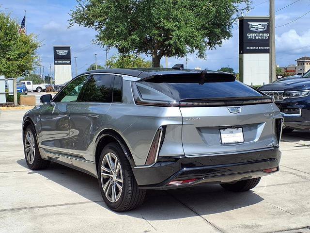 New 2026 Cadillac Lyriq Luxury AWD/4WD image 3